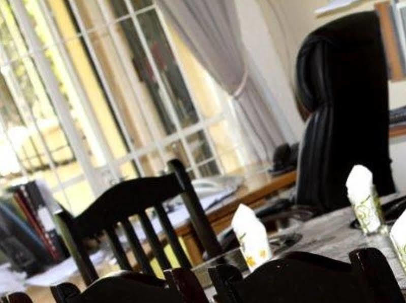 Airport Lodge Guest House Kempton Park Esterno foto